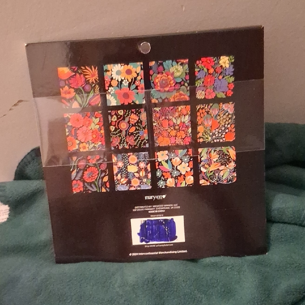 Scratch Art Paper Pad with Stylus - Multicolor - Picture 4 of 4